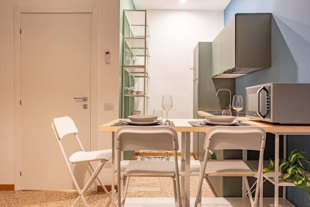 מילאנו Guest Planet - Cozy Housing Porta Romana M3 מראה חיצוני תמונה
