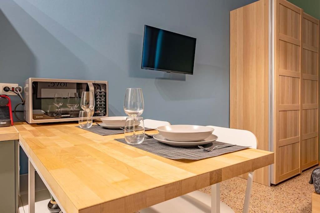 מילאנו Guest Planet - Cozy Housing Porta Romana M3 מראה חיצוני תמונה